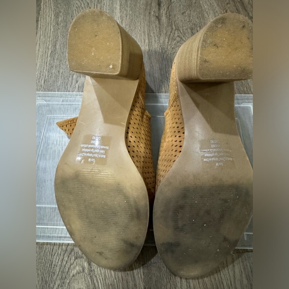 Brown Open toe wedges - Picture 4 of 4